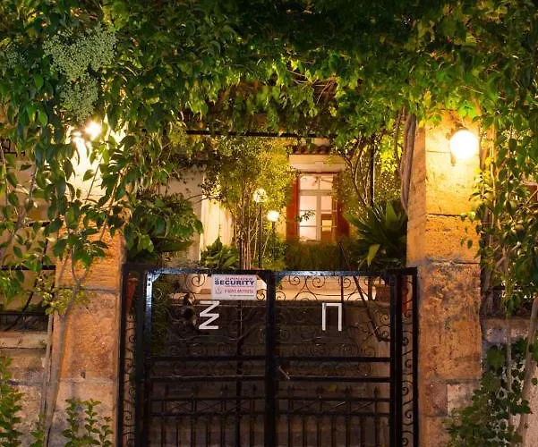 'παλλαδιον' 'palladion'